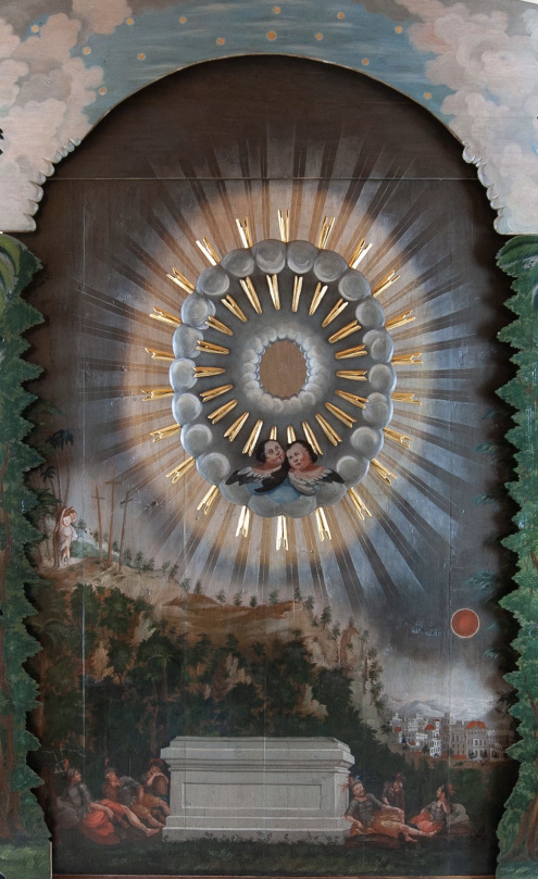 Ściana zamykająca dekorację grobu Bożego kościele Wszystkich Świętych w Kacwinie