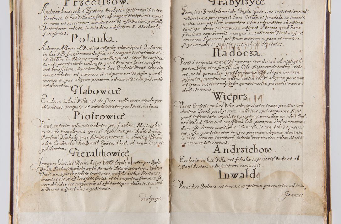 Zdjęcie nr 15 dla obiektu archiwalnego: Liber continens decreta executiva visitationum et alia ad correctionem et reformationem vitae et morum cleri pertinentia tempore fel. rec. R.D. Bernardi Maciejowski Cardinalis et episcopi Cracoviensis ac ducis Severiensis conscripta ex annis 1601 et sequent