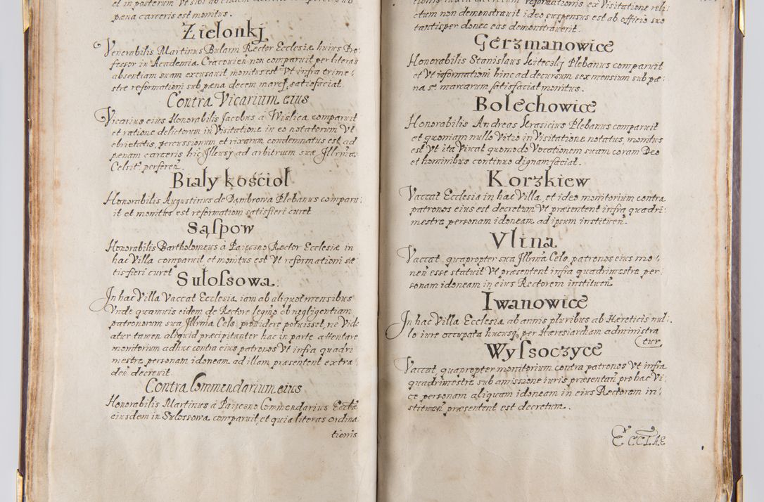 Zdjęcie nr 65 dla obiektu archiwalnego: Liber continens decreta executiva visitationum et alia ad correctionem et reformationem vitae et morum cleri pertinentia tempore fel. rec. R.D. Bernardi Maciejowski Cardinalis et episcopi Cracoviensis ac ducis Severiensis conscripta ex annis 1601 et sequent
