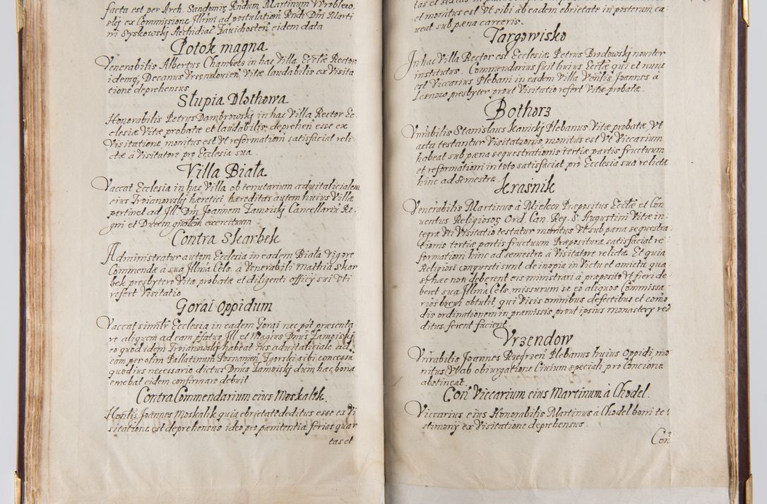 Zdjęcie nr 93 dla obiektu archiwalnego: Liber continens decreta executiva visitationum et alia ad correctionem et reformationem vitae et morum cleri pertinentia tempore fel. rec. R.D. Bernardi Maciejowski Cardinalis et episcopi Cracoviensis ac ducis Severiensis conscripta ex annis 1601 et sequent