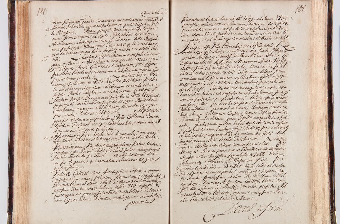 Zdjęcie nr 102 dla obiektu archiwalnego: Acta visitationum decanatuum: Wielicensis ex anno 1703, Novi Montis ex anno 1704 et Scavinensis ex anno 1704 sub generali administratione R.D. Casimiri a Łubna Łubiński, episcoi Heracleensis, suffraganei, canonici sede vacante episcopatus Cracoviensis et ducatus Severiensis, a R.D. Remigio Suszycki IUD, archidiacono Cracoviensi, custode Kielcensi, scholastico Lanciciensi, SRM secretario a.D. 1703 et 1704 expedita