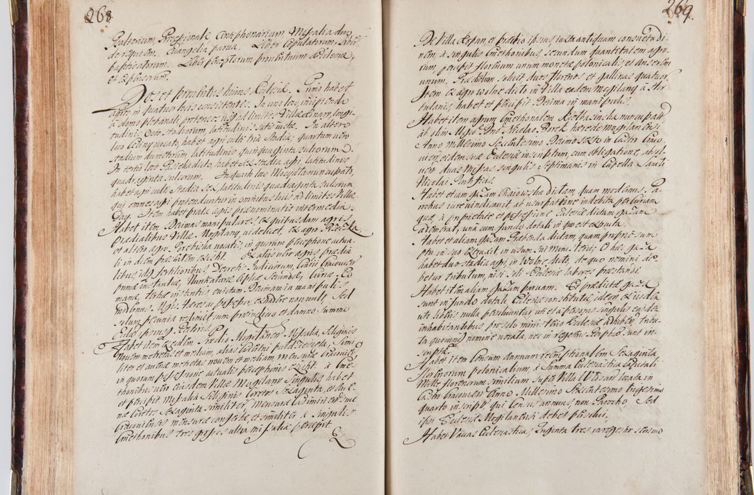 Zdjęcie nr 147 dla obiektu archiwalnego: Acta visitationum decanatuum: Wielicensis ex anno 1703, Novi Montis ex anno 1704 et Scavinensis ex anno 1704 sub generali administratione R.D. Casimiri a Łubna Łubiński, episcoi Heracleensis, suffraganei, canonici sede vacante episcopatus Cracoviensis et ducatus Severiensis, a R.D. Remigio Suszycki IUD, archidiacono Cracoviensi, custode Kielcensi, scholastico Lanciciensi, SRM secretario a.D. 1703 et 1704 expedita