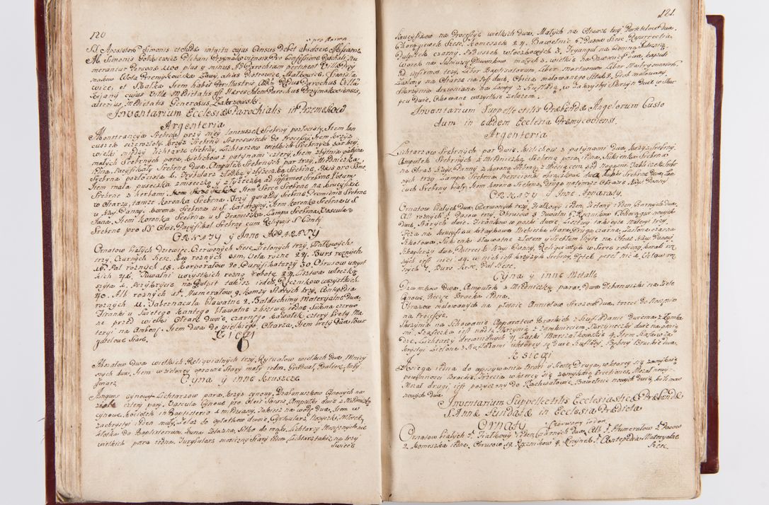 Zdjęcie nr 64 dla obiektu archiwalnego: Visitatio archidiaconatus Cracoviensis (Decanatus: Skalensis - 1727; Vitoviensis - 1727; Prossoviensis - 1728; Novi Montis - 1728; Scawinensis - 1729; Xsiążnensis - 1731; Woynicensis - 1731; Zatoriensis - 1729; Lipnicensis - 1730; Dobczycensis - 1730; Andreoviensis - 1731; Żyvecensis - 1732; Oswiemensis - 1732; Wielicensis - 1741; postea sequntur inventaria ecclesiarum decanatus Dobczycensis, Woynicensis, Andreoviensis) per R.D. Michaelem de Magna Kunice Kunicki, episcopum Arsiacensem, suffraganeum et archidiaconum Cracoviensem annis 1727 - 1741 peracta