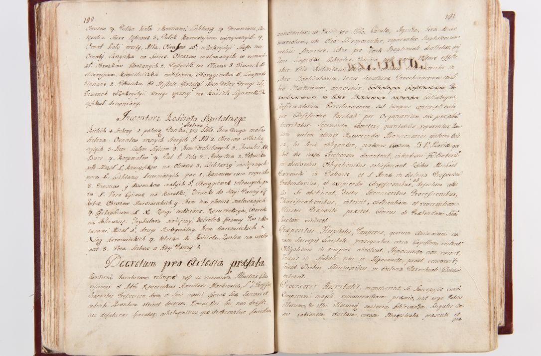 Zdjęcie nr 102 dla obiektu archiwalnego: Visitatio archidiaconatus Cracoviensis (Decanatus: Skalensis - 1727; Vitoviensis - 1727; Prossoviensis - 1728; Novi Montis - 1728; Scawinensis - 1729; Xsiążnensis - 1731; Woynicensis - 1731; Zatoriensis - 1729; Lipnicensis - 1730; Dobczycensis - 1730; Andreoviensis - 1731; Żyvecensis - 1732; Oswiemensis - 1732; Wielicensis - 1741; postea sequntur inventaria ecclesiarum decanatus Dobczycensis, Woynicensis, Andreoviensis) per R.D. Michaelem de Magna Kunice Kunicki, episcopum Arsiacensem, suffraganeum et archidiaconum Cracoviensem annis 1727 - 1741 peracta