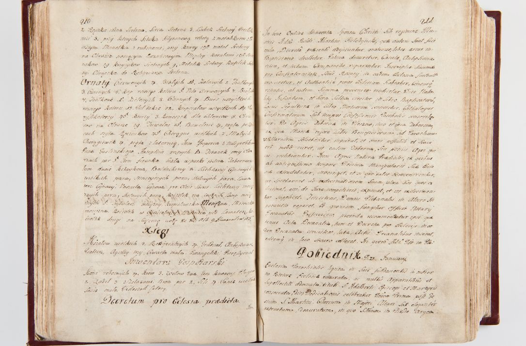 Zdjęcie nr 112 dla obiektu archiwalnego: Visitatio archidiaconatus Cracoviensis (Decanatus: Skalensis - 1727; Vitoviensis - 1727; Prossoviensis - 1728; Novi Montis - 1728; Scawinensis - 1729; Xsiążnensis - 1731; Woynicensis - 1731; Zatoriensis - 1729; Lipnicensis - 1730; Dobczycensis - 1730; Andreoviensis - 1731; Żyvecensis - 1732; Oswiemensis - 1732; Wielicensis - 1741; postea sequntur inventaria ecclesiarum decanatus Dobczycensis, Woynicensis, Andreoviensis) per R.D. Michaelem de Magna Kunice Kunicki, episcopum Arsiacensem, suffraganeum et archidiaconum Cracoviensem annis 1727 - 1741 peracta