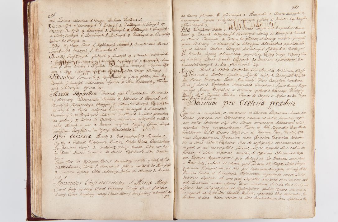 Zdjęcie nr 129 dla obiektu archiwalnego: Visitatio archidiaconatus Cracoviensis (Decanatus: Skalensis - 1727; Vitoviensis - 1727; Prossoviensis - 1728; Novi Montis - 1728; Scawinensis - 1729; Xsiążnensis - 1731; Woynicensis - 1731; Zatoriensis - 1729; Lipnicensis - 1730; Dobczycensis - 1730; Andreoviensis - 1731; Żyvecensis - 1732; Oswiemensis - 1732; Wielicensis - 1741; postea sequntur inventaria ecclesiarum decanatus Dobczycensis, Woynicensis, Andreoviensis) per R.D. Michaelem de Magna Kunice Kunicki, episcopum Arsiacensem, suffraganeum et archidiaconum Cracoviensem annis 1727 - 1741 peracta