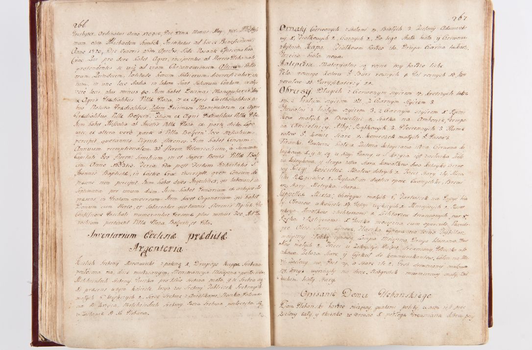 Zdjęcie nr 139 dla obiektu archiwalnego: Visitatio archidiaconatus Cracoviensis (Decanatus: Skalensis - 1727; Vitoviensis - 1727; Prossoviensis - 1728; Novi Montis - 1728; Scawinensis - 1729; Xsiążnensis - 1731; Woynicensis - 1731; Zatoriensis - 1729; Lipnicensis - 1730; Dobczycensis - 1730; Andreoviensis - 1731; Żyvecensis - 1732; Oswiemensis - 1732; Wielicensis - 1741; postea sequntur inventaria ecclesiarum decanatus Dobczycensis, Woynicensis, Andreoviensis) per R.D. Michaelem de Magna Kunice Kunicki, episcopum Arsiacensem, suffraganeum et archidiaconum Cracoviensem annis 1727 - 1741 peracta