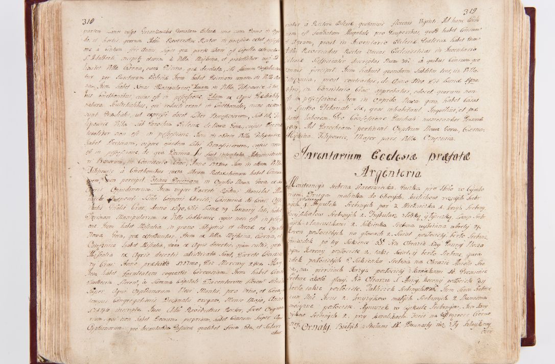 Zdjęcie nr 165 dla obiektu archiwalnego: Visitatio archidiaconatus Cracoviensis (Decanatus: Skalensis - 1727; Vitoviensis - 1727; Prossoviensis - 1728; Novi Montis - 1728; Scawinensis - 1729; Xsiążnensis - 1731; Woynicensis - 1731; Zatoriensis - 1729; Lipnicensis - 1730; Dobczycensis - 1730; Andreoviensis - 1731; Żyvecensis - 1732; Oswiemensis - 1732; Wielicensis - 1741; postea sequntur inventaria ecclesiarum decanatus Dobczycensis, Woynicensis, Andreoviensis) per R.D. Michaelem de Magna Kunice Kunicki, episcopum Arsiacensem, suffraganeum et archidiaconum Cracoviensem annis 1727 - 1741 peracta