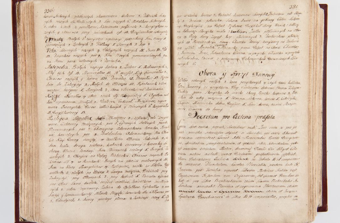 Zdjęcie nr 172 dla obiektu archiwalnego: Visitatio archidiaconatus Cracoviensis (Decanatus: Skalensis - 1727; Vitoviensis - 1727; Prossoviensis - 1728; Novi Montis - 1728; Scawinensis - 1729; Xsiążnensis - 1731; Woynicensis - 1731; Zatoriensis - 1729; Lipnicensis - 1730; Dobczycensis - 1730; Andreoviensis - 1731; Żyvecensis - 1732; Oswiemensis - 1732; Wielicensis - 1741; postea sequntur inventaria ecclesiarum decanatus Dobczycensis, Woynicensis, Andreoviensis) per R.D. Michaelem de Magna Kunice Kunicki, episcopum Arsiacensem, suffraganeum et archidiaconum Cracoviensem annis 1727 - 1741 peracta