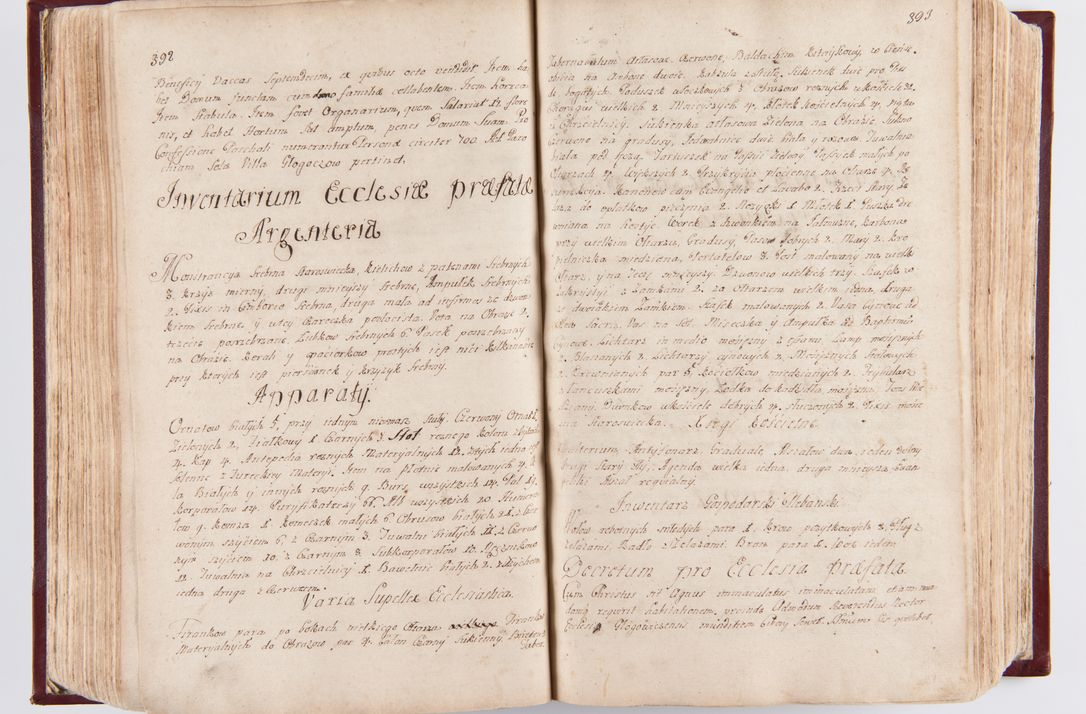 Zdjęcie nr 204 dla obiektu archiwalnego: Visitatio archidiaconatus Cracoviensis (Decanatus: Skalensis - 1727; Vitoviensis - 1727; Prossoviensis - 1728; Novi Montis - 1728; Scawinensis - 1729; Xsiążnensis - 1731; Woynicensis - 1731; Zatoriensis - 1729; Lipnicensis - 1730; Dobczycensis - 1730; Andreoviensis - 1731; Żyvecensis - 1732; Oswiemensis - 1732; Wielicensis - 1741; postea sequntur inventaria ecclesiarum decanatus Dobczycensis, Woynicensis, Andreoviensis) per R.D. Michaelem de Magna Kunice Kunicki, episcopum Arsiacensem, suffraganeum et archidiaconum Cracoviensem annis 1727 - 1741 peracta