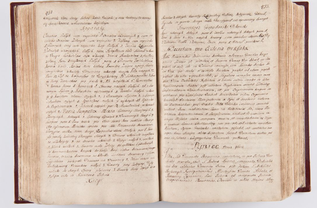 Zdjęcie nr 225 dla obiektu archiwalnego: Visitatio archidiaconatus Cracoviensis (Decanatus: Skalensis - 1727; Vitoviensis - 1727; Prossoviensis - 1728; Novi Montis - 1728; Scawinensis - 1729; Xsiążnensis - 1731; Woynicensis - 1731; Zatoriensis - 1729; Lipnicensis - 1730; Dobczycensis - 1730; Andreoviensis - 1731; Żyvecensis - 1732; Oswiemensis - 1732; Wielicensis - 1741; postea sequntur inventaria ecclesiarum decanatus Dobczycensis, Woynicensis, Andreoviensis) per R.D. Michaelem de Magna Kunice Kunicki, episcopum Arsiacensem, suffraganeum et archidiaconum Cracoviensem annis 1727 - 1741 peracta