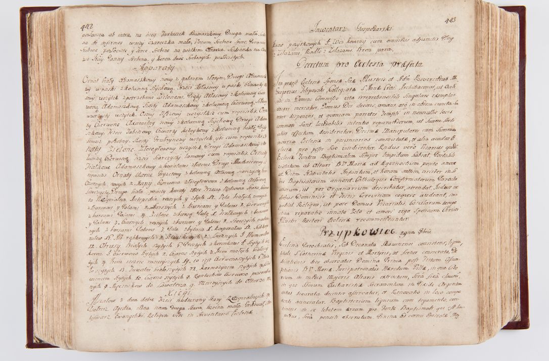 Zdjęcie nr 230 dla obiektu archiwalnego: Visitatio archidiaconatus Cracoviensis (Decanatus: Skalensis - 1727; Vitoviensis - 1727; Prossoviensis - 1728; Novi Montis - 1728; Scawinensis - 1729; Xsiążnensis - 1731; Woynicensis - 1731; Zatoriensis - 1729; Lipnicensis - 1730; Dobczycensis - 1730; Andreoviensis - 1731; Żyvecensis - 1732; Oswiemensis - 1732; Wielicensis - 1741; postea sequntur inventaria ecclesiarum decanatus Dobczycensis, Woynicensis, Andreoviensis) per R.D. Michaelem de Magna Kunice Kunicki, episcopum Arsiacensem, suffraganeum et archidiaconum Cracoviensem annis 1727 - 1741 peracta