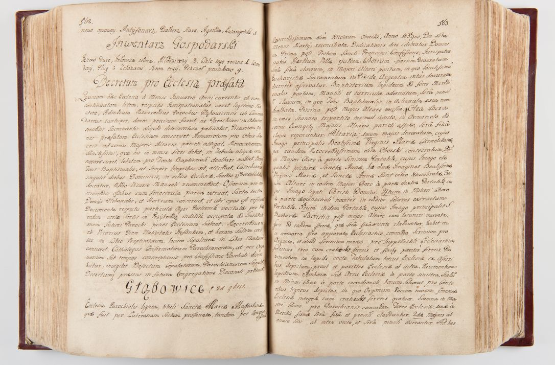 Zdjęcie nr 292 dla obiektu archiwalnego: Visitatio archidiaconatus Cracoviensis (Decanatus: Skalensis - 1727; Vitoviensis - 1727; Prossoviensis - 1728; Novi Montis - 1728; Scawinensis - 1729; Xsiążnensis - 1731; Woynicensis - 1731; Zatoriensis - 1729; Lipnicensis - 1730; Dobczycensis - 1730; Andreoviensis - 1731; Żyvecensis - 1732; Oswiemensis - 1732; Wielicensis - 1741; postea sequntur inventaria ecclesiarum decanatus Dobczycensis, Woynicensis, Andreoviensis) per R.D. Michaelem de Magna Kunice Kunicki, episcopum Arsiacensem, suffraganeum et archidiaconum Cracoviensem annis 1727 - 1741 peracta