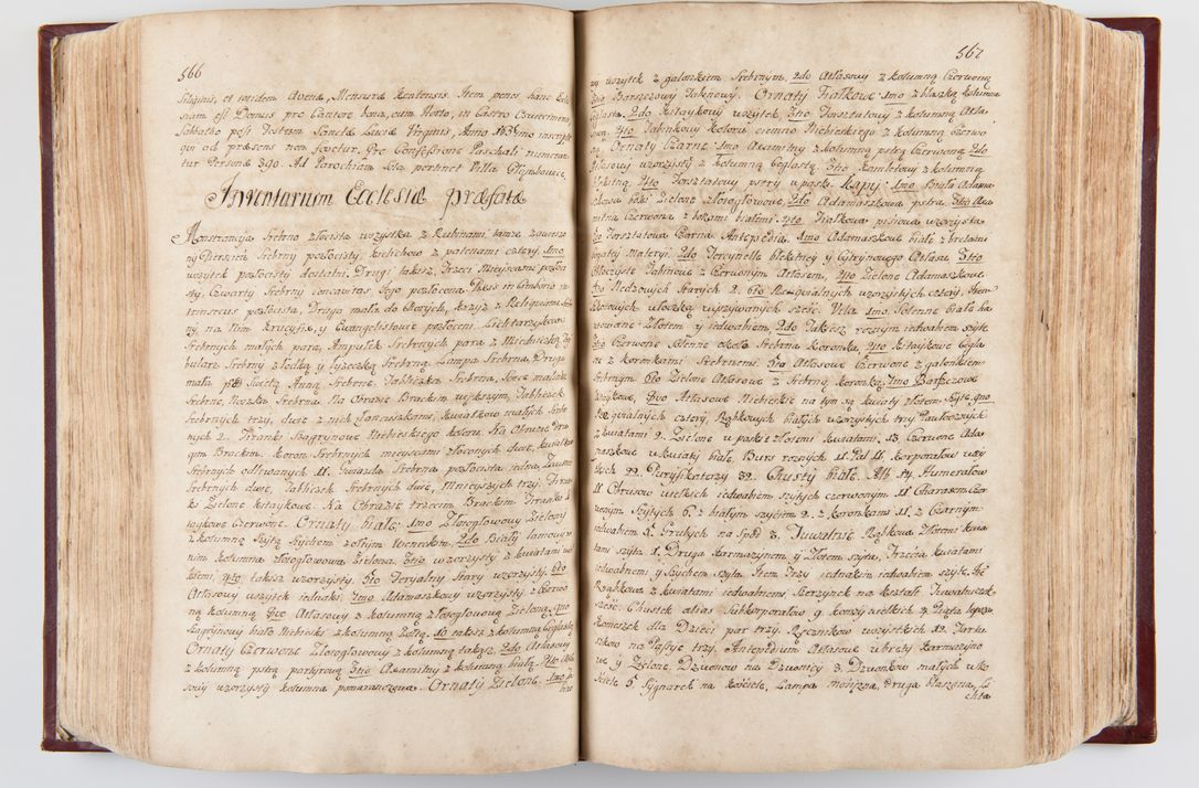 Zdjęcie nr 294 dla obiektu archiwalnego: Visitatio archidiaconatus Cracoviensis (Decanatus: Skalensis - 1727; Vitoviensis - 1727; Prossoviensis - 1728; Novi Montis - 1728; Scawinensis - 1729; Xsiążnensis - 1731; Woynicensis - 1731; Zatoriensis - 1729; Lipnicensis - 1730; Dobczycensis - 1730; Andreoviensis - 1731; Żyvecensis - 1732; Oswiemensis - 1732; Wielicensis - 1741; postea sequntur inventaria ecclesiarum decanatus Dobczycensis, Woynicensis, Andreoviensis) per R.D. Michaelem de Magna Kunice Kunicki, episcopum Arsiacensem, suffraganeum et archidiaconum Cracoviensem annis 1727 - 1741 peracta