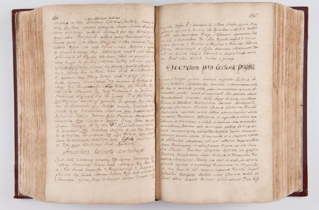 Zdjęcie nr 312 dla obiektu archiwalnego: Visitatio archidiaconatus Cracoviensis (Decanatus: Skalensis - 1727; Vitoviensis - 1727; Prossoviensis - 1728; Novi Montis - 1728; Scawinensis - 1729; Xsiążnensis - 1731; Woynicensis - 1731; Zatoriensis - 1729; Lipnicensis - 1730; Dobczycensis - 1730; Andreoviensis - 1731; Żyvecensis - 1732; Oswiemensis - 1732; Wielicensis - 1741; postea sequntur inventaria ecclesiarum decanatus Dobczycensis, Woynicensis, Andreoviensis) per R.D. Michaelem de Magna Kunice Kunicki, episcopum Arsiacensem, suffraganeum et archidiaconum Cracoviensem annis 1727 - 1741 peracta
