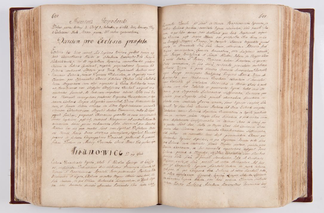 Zdjęcie nr 325 dla obiektu archiwalnego: Visitatio archidiaconatus Cracoviensis (Decanatus: Skalensis - 1727; Vitoviensis - 1727; Prossoviensis - 1728; Novi Montis - 1728; Scawinensis - 1729; Xsiążnensis - 1731; Woynicensis - 1731; Zatoriensis - 1729; Lipnicensis - 1730; Dobczycensis - 1730; Andreoviensis - 1731; Żyvecensis - 1732; Oswiemensis - 1732; Wielicensis - 1741; postea sequntur inventaria ecclesiarum decanatus Dobczycensis, Woynicensis, Andreoviensis) per R.D. Michaelem de Magna Kunice Kunicki, episcopum Arsiacensem, suffraganeum et archidiaconum Cracoviensem annis 1727 - 1741 peracta