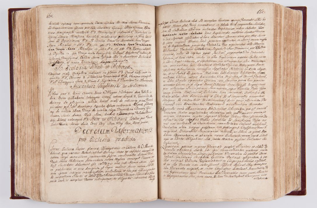 Zdjęcie nr 340 dla obiektu archiwalnego: Visitatio archidiaconatus Cracoviensis (Decanatus: Skalensis - 1727; Vitoviensis - 1727; Prossoviensis - 1728; Novi Montis - 1728; Scawinensis - 1729; Xsiążnensis - 1731; Woynicensis - 1731; Zatoriensis - 1729; Lipnicensis - 1730; Dobczycensis - 1730; Andreoviensis - 1731; Żyvecensis - 1732; Oswiemensis - 1732; Wielicensis - 1741; postea sequntur inventaria ecclesiarum decanatus Dobczycensis, Woynicensis, Andreoviensis) per R.D. Michaelem de Magna Kunice Kunicki, episcopum Arsiacensem, suffraganeum et archidiaconum Cracoviensem annis 1727 - 1741 peracta