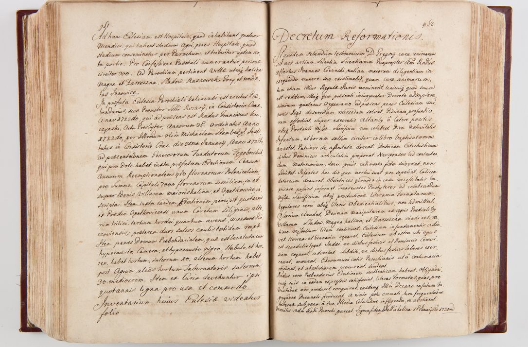 Zdjęcie nr 500 dla obiektu archiwalnego: Visitatio archidiaconatus Cracoviensis (Decanatus: Skalensis - 1727; Vitoviensis - 1727; Prossoviensis - 1728; Novi Montis - 1728; Scawinensis - 1729; Xsiążnensis - 1731; Woynicensis - 1731; Zatoriensis - 1729; Lipnicensis - 1730; Dobczycensis - 1730; Andreoviensis - 1731; Żyvecensis - 1732; Oswiemensis - 1732; Wielicensis - 1741; postea sequntur inventaria ecclesiarum decanatus Dobczycensis, Woynicensis, Andreoviensis) per R.D. Michaelem de Magna Kunice Kunicki, episcopum Arsiacensem, suffraganeum et archidiaconum Cracoviensem annis 1727 - 1741 peracta