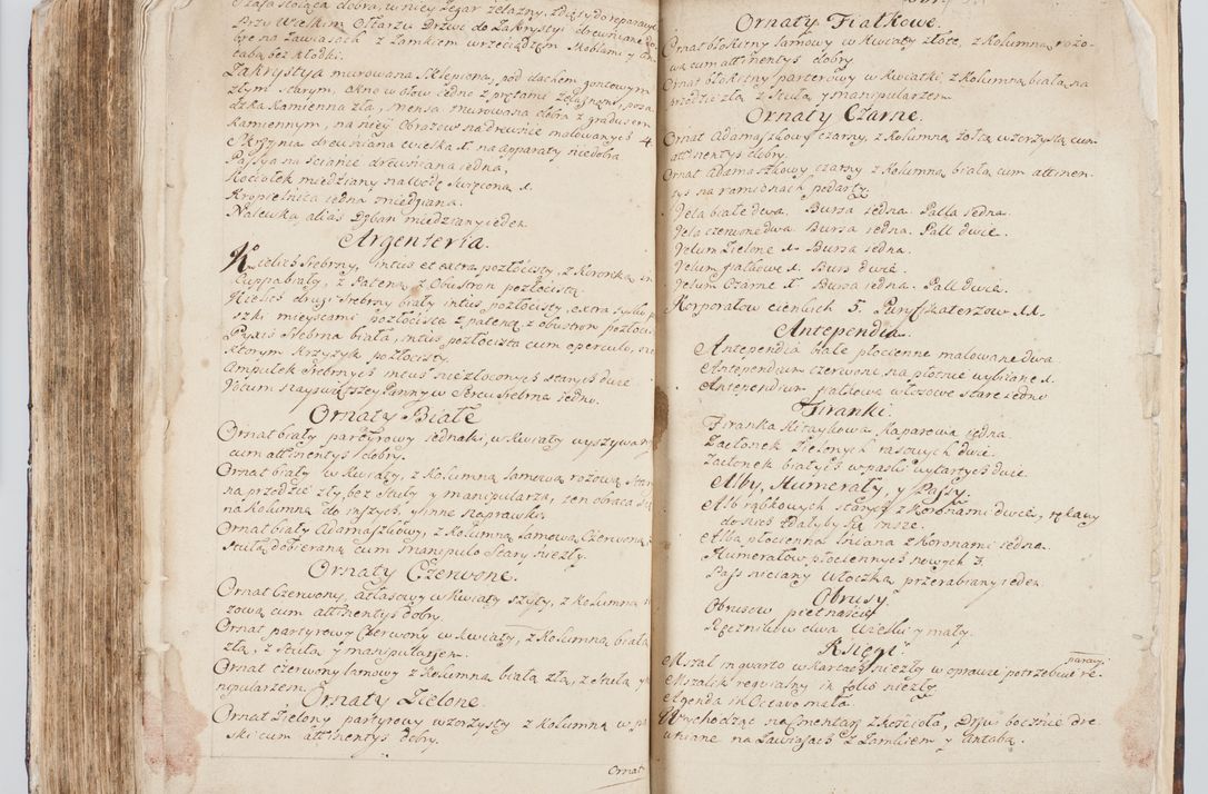 Zdjęcie nr 308 dla obiektu archiwalnego: Visitatio interna et externa ecclesiarum praeposituralium, parachialium, hospitalium et aliorum beneficiorum in decanatibus Bodzantinensi ac Kunoviensi consistentium per me Venceslaum Hieronymum de Bogusławice Sierakowski, pro tunc episcopum Cestrensem, coadiutorem Livoniae et Piltinensis, custodem Coronarum Regni , canonicum Cracoviensem uti tanquam praepositum Kielcensem, praeviis litteris innotescentialibus via cursoria per R.D. Decanos directis anno 1738 die 29 Julii inchoata et successivo anno 1739 die 14 memsis Junii terminata et peracta