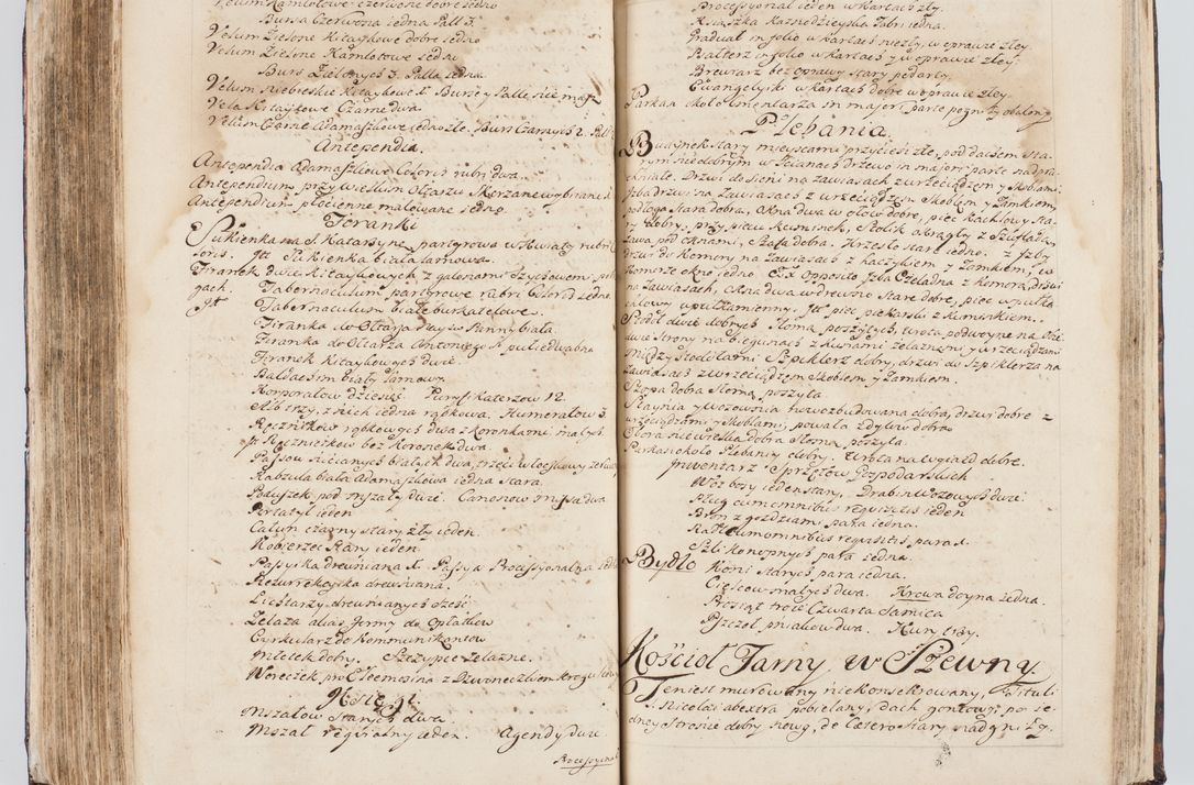 Zdjęcie nr 259 dla obiektu archiwalnego: Visitatio interna et externa ecclesiarum praeposituralium, parachialium, hospitalium et aliorum beneficiorum in decanatibus Bodzantinensi ac Kunoviensi consistentium per me Venceslaum Hieronymum de Bogusławice Sierakowski, pro tunc episcopum Cestrensem, coadiutorem Livoniae et Piltinensis, custodem Coronarum Regni , canonicum Cracoviensem uti tanquam praepositum Kielcensem, praeviis litteris innotescentialibus via cursoria per R.D. Decanos directis anno 1738 die 29 Julii inchoata et successivo anno 1739 die 14 memsis Junii terminata et peracta