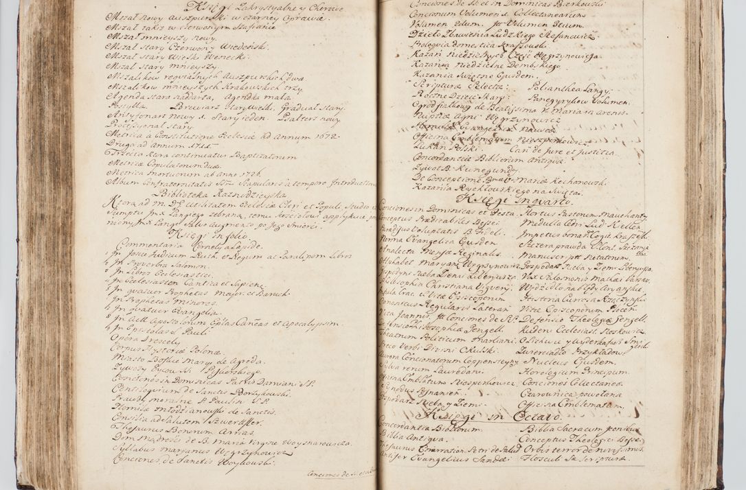 Zdjęcie nr 206 dla obiektu archiwalnego: Visitatio interna et externa ecclesiarum praeposituralium, parachialium, hospitalium et aliorum beneficiorum in decanatibus Bodzantinensi ac Kunoviensi consistentium per me Venceslaum Hieronymum de Bogusławice Sierakowski, pro tunc episcopum Cestrensem, coadiutorem Livoniae et Piltinensis, custodem Coronarum Regni , canonicum Cracoviensem uti tanquam praepositum Kielcensem, praeviis litteris innotescentialibus via cursoria per R.D. Decanos directis anno 1738 die 29 Julii inchoata et successivo anno 1739 die 14 memsis Junii terminata et peracta