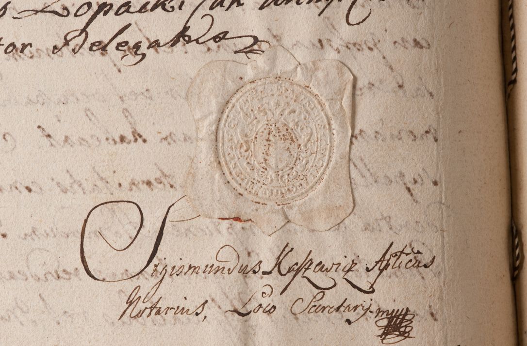 Zdjęcie nr 588 dla obiektu archiwalnego: Acta visitationis ecclesiarum parachialium tum capellarum - oratorium, hospitalium, confraternitatum ac aliorum piorum locorum intra et extra civitatem Cracoviensem consistentium, vigore litterarum specialis commissionis Cel. Principis et. R.D. Andrea Stanislai Kostka in Załuskie Załuski episcopi Cracoviensis ducis Severiensis, per Hyacinthum Łopacki canonicum et archipraesbyterum Cracoviensem, canonicum et archipraesbyterum Cracoviensem, canonicum Sandomieriensem, visitatorem a.D. 1748 et sequentii conscripta