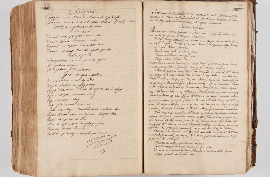 Zdjęcie nr 563 dla obiektu archiwalnego: Acta visitationis ecclesiarum parachialium tum capellarum - oratorium, hospitalium, confraternitatum ac aliorum piorum locorum intra et extra civitatem Cracoviensem consistentium, vigore litterarum specialis commissionis Cel. Principis et. R.D. Andrea Stanislai Kostka in Załuskie Załuski episcopi Cracoviensis ducis Severiensis, per Hyacinthum Łopacki canonicum et archipraesbyterum Cracoviensem, canonicum et archipraesbyterum Cracoviensem, canonicum Sandomieriensem, visitatorem a.D. 1748 et sequentii conscripta