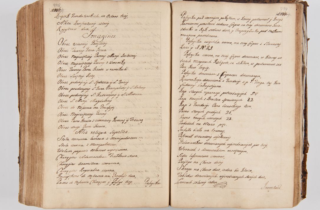 Zdjęcie nr 543 dla obiektu archiwalnego: Acta visitationis ecclesiarum parachialium tum capellarum - oratorium, hospitalium, confraternitatum ac aliorum piorum locorum intra et extra civitatem Cracoviensem consistentium, vigore litterarum specialis commissionis Cel. Principis et. R.D. Andrea Stanislai Kostka in Załuskie Załuski episcopi Cracoviensis ducis Severiensis, per Hyacinthum Łopacki canonicum et archipraesbyterum Cracoviensem, canonicum et archipraesbyterum Cracoviensem, canonicum Sandomieriensem, visitatorem a.D. 1748 et sequentii conscripta