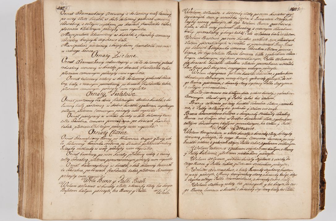 Zdjęcie nr 527 dla obiektu archiwalnego: Acta visitationis ecclesiarum parachialium tum capellarum - oratorium, hospitalium, confraternitatum ac aliorum piorum locorum intra et extra civitatem Cracoviensem consistentium, vigore litterarum specialis commissionis Cel. Principis et. R.D. Andrea Stanislai Kostka in Załuskie Załuski episcopi Cracoviensis ducis Severiensis, per Hyacinthum Łopacki canonicum et archipraesbyterum Cracoviensem, canonicum et archipraesbyterum Cracoviensem, canonicum Sandomieriensem, visitatorem a.D. 1748 et sequentii conscripta
