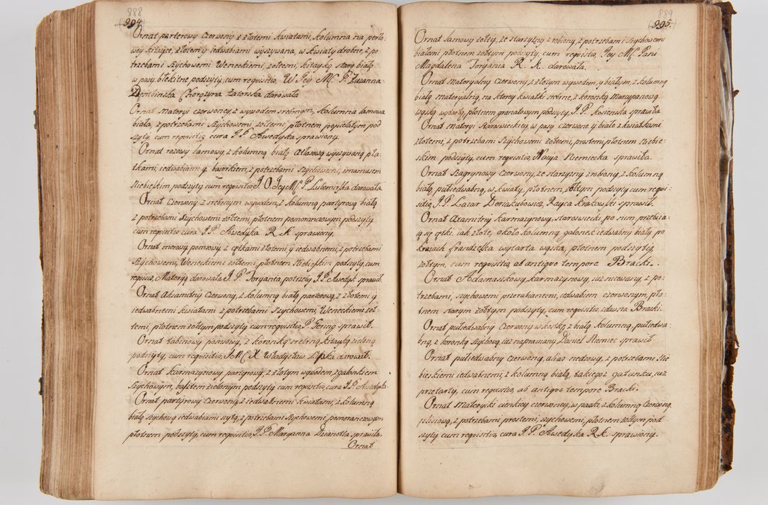 Zdjęcie nr 487 dla obiektu archiwalnego: Acta visitationis ecclesiarum parachialium tum capellarum - oratorium, hospitalium, confraternitatum ac aliorum piorum locorum intra et extra civitatem Cracoviensem consistentium, vigore litterarum specialis commissionis Cel. Principis et. R.D. Andrea Stanislai Kostka in Załuskie Załuski episcopi Cracoviensis ducis Severiensis, per Hyacinthum Łopacki canonicum et archipraesbyterum Cracoviensem, canonicum et archipraesbyterum Cracoviensem, canonicum Sandomieriensem, visitatorem a.D. 1748 et sequentii conscripta