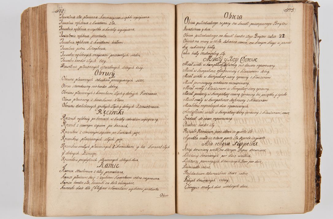 Zdjęcie nr 476 dla obiektu archiwalnego: Acta visitationis ecclesiarum parachialium tum capellarum - oratorium, hospitalium, confraternitatum ac aliorum piorum locorum intra et extra civitatem Cracoviensem consistentium, vigore litterarum specialis commissionis Cel. Principis et. R.D. Andrea Stanislai Kostka in Załuskie Załuski episcopi Cracoviensis ducis Severiensis, per Hyacinthum Łopacki canonicum et archipraesbyterum Cracoviensem, canonicum et archipraesbyterum Cracoviensem, canonicum Sandomieriensem, visitatorem a.D. 1748 et sequentii conscripta