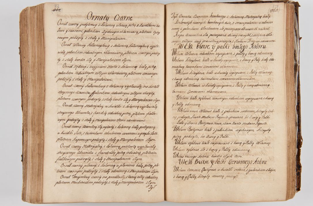 Zdjęcie nr 472 dla obiektu archiwalnego: Acta visitationis ecclesiarum parachialium tum capellarum - oratorium, hospitalium, confraternitatum ac aliorum piorum locorum intra et extra civitatem Cracoviensem consistentium, vigore litterarum specialis commissionis Cel. Principis et. R.D. Andrea Stanislai Kostka in Załuskie Załuski episcopi Cracoviensis ducis Severiensis, per Hyacinthum Łopacki canonicum et archipraesbyterum Cracoviensem, canonicum et archipraesbyterum Cracoviensem, canonicum Sandomieriensem, visitatorem a.D. 1748 et sequentii conscripta