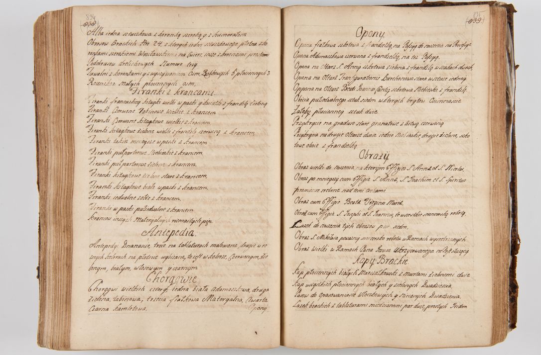Zdjęcie nr 460 dla obiektu archiwalnego: Acta visitationis ecclesiarum parachialium tum capellarum - oratorium, hospitalium, confraternitatum ac aliorum piorum locorum intra et extra civitatem Cracoviensem consistentium, vigore litterarum specialis commissionis Cel. Principis et. R.D. Andrea Stanislai Kostka in Załuskie Załuski episcopi Cracoviensis ducis Severiensis, per Hyacinthum Łopacki canonicum et archipraesbyterum Cracoviensem, canonicum et archipraesbyterum Cracoviensem, canonicum Sandomieriensem, visitatorem a.D. 1748 et sequentii conscripta