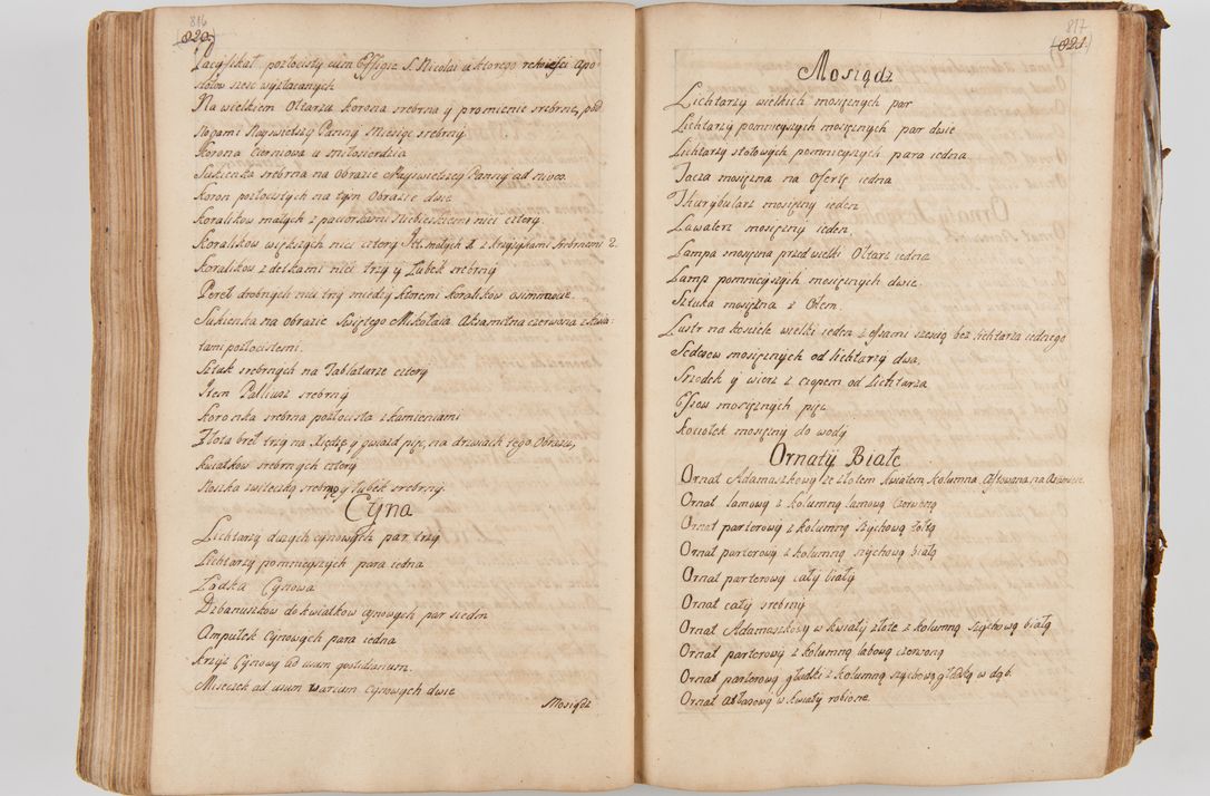 Zdjęcie nr 450 dla obiektu archiwalnego: Acta visitationis ecclesiarum parachialium tum capellarum - oratorium, hospitalium, confraternitatum ac aliorum piorum locorum intra et extra civitatem Cracoviensem consistentium, vigore litterarum specialis commissionis Cel. Principis et. R.D. Andrea Stanislai Kostka in Załuskie Załuski episcopi Cracoviensis ducis Severiensis, per Hyacinthum Łopacki canonicum et archipraesbyterum Cracoviensem, canonicum et archipraesbyterum Cracoviensem, canonicum Sandomieriensem, visitatorem a.D. 1748 et sequentii conscripta