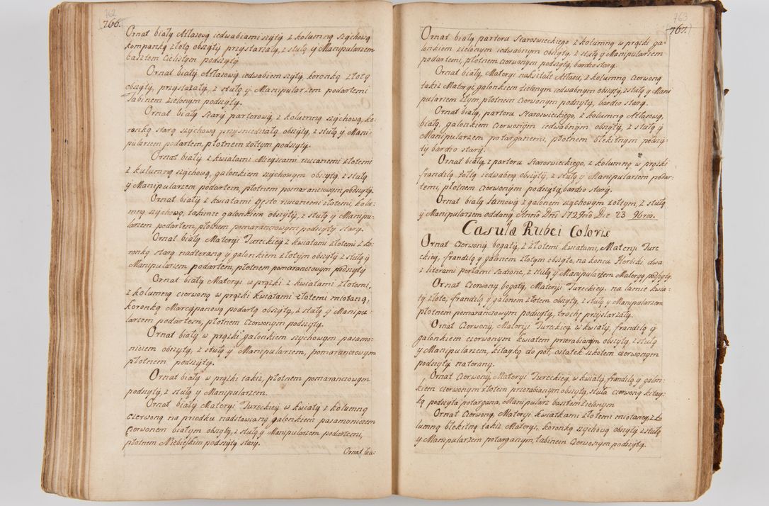 Zdjęcie nr 421 dla obiektu archiwalnego: Acta visitationis ecclesiarum parachialium tum capellarum - oratorium, hospitalium, confraternitatum ac aliorum piorum locorum intra et extra civitatem Cracoviensem consistentium, vigore litterarum specialis commissionis Cel. Principis et. R.D. Andrea Stanislai Kostka in Załuskie Załuski episcopi Cracoviensis ducis Severiensis, per Hyacinthum Łopacki canonicum et archipraesbyterum Cracoviensem, canonicum et archipraesbyterum Cracoviensem, canonicum Sandomieriensem, visitatorem a.D. 1748 et sequentii conscripta