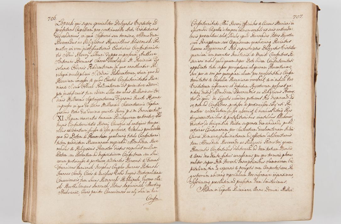 Zdjęcie nr 391 dla obiektu archiwalnego: Acta visitationis ecclesiarum parachialium tum capellarum - oratorium, hospitalium, confraternitatum ac aliorum piorum locorum intra et extra civitatem Cracoviensem consistentium, vigore litterarum specialis commissionis Cel. Principis et. R.D. Andrea Stanislai Kostka in Załuskie Załuski episcopi Cracoviensis ducis Severiensis, per Hyacinthum Łopacki canonicum et archipraesbyterum Cracoviensem, canonicum et archipraesbyterum Cracoviensem, canonicum Sandomieriensem, visitatorem a.D. 1748 et sequentii conscripta