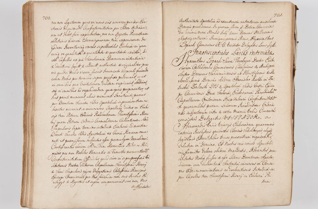 Zdjęcie nr 388 dla obiektu archiwalnego: Acta visitationis ecclesiarum parachialium tum capellarum - oratorium, hospitalium, confraternitatum ac aliorum piorum locorum intra et extra civitatem Cracoviensem consistentium, vigore litterarum specialis commissionis Cel. Principis et. R.D. Andrea Stanislai Kostka in Załuskie Załuski episcopi Cracoviensis ducis Severiensis, per Hyacinthum Łopacki canonicum et archipraesbyterum Cracoviensem, canonicum et archipraesbyterum Cracoviensem, canonicum Sandomieriensem, visitatorem a.D. 1748 et sequentii conscripta