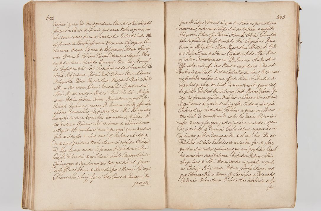 Zdjęcie nr 384 dla obiektu archiwalnego: Acta visitationis ecclesiarum parachialium tum capellarum - oratorium, hospitalium, confraternitatum ac aliorum piorum locorum intra et extra civitatem Cracoviensem consistentium, vigore litterarum specialis commissionis Cel. Principis et. R.D. Andrea Stanislai Kostka in Załuskie Załuski episcopi Cracoviensis ducis Severiensis, per Hyacinthum Łopacki canonicum et archipraesbyterum Cracoviensem, canonicum et archipraesbyterum Cracoviensem, canonicum Sandomieriensem, visitatorem a.D. 1748 et sequentii conscripta