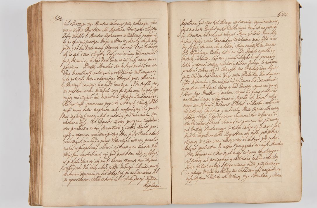 Zdjęcie nr 362 dla obiektu archiwalnego: Acta visitationis ecclesiarum parachialium tum capellarum - oratorium, hospitalium, confraternitatum ac aliorum piorum locorum intra et extra civitatem Cracoviensem consistentium, vigore litterarum specialis commissionis Cel. Principis et. R.D. Andrea Stanislai Kostka in Załuskie Załuski episcopi Cracoviensis ducis Severiensis, per Hyacinthum Łopacki canonicum et archipraesbyterum Cracoviensem, canonicum et archipraesbyterum Cracoviensem, canonicum Sandomieriensem, visitatorem a.D. 1748 et sequentii conscripta