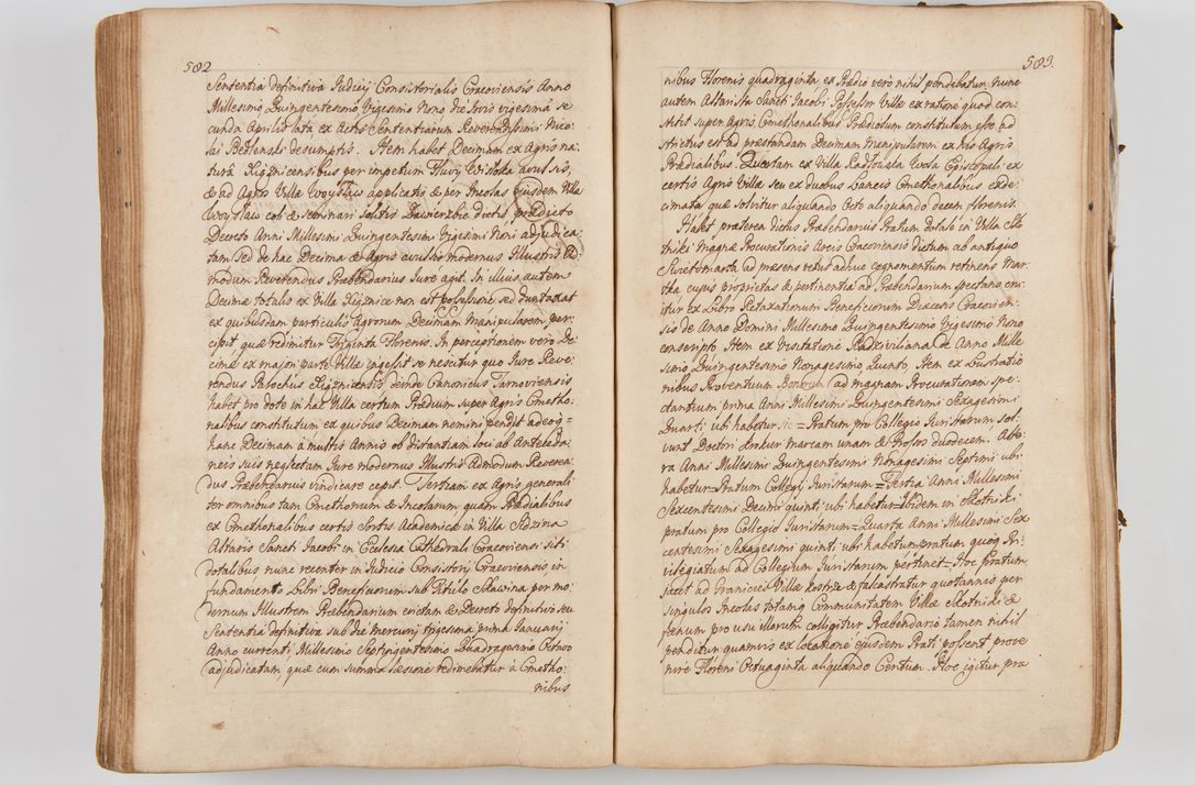 Zdjęcie nr 326 dla obiektu archiwalnego: Acta visitationis ecclesiarum parachialium tum capellarum - oratorium, hospitalium, confraternitatum ac aliorum piorum locorum intra et extra civitatem Cracoviensem consistentium, vigore litterarum specialis commissionis Cel. Principis et. R.D. Andrea Stanislai Kostka in Załuskie Załuski episcopi Cracoviensis ducis Severiensis, per Hyacinthum Łopacki canonicum et archipraesbyterum Cracoviensem, canonicum et archipraesbyterum Cracoviensem, canonicum Sandomieriensem, visitatorem a.D. 1748 et sequentii conscripta