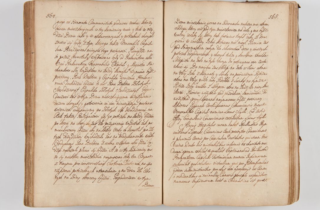 Zdjęcie nr 317 dla obiektu archiwalnego: Acta visitationis ecclesiarum parachialium tum capellarum - oratorium, hospitalium, confraternitatum ac aliorum piorum locorum intra et extra civitatem Cracoviensem consistentium, vigore litterarum specialis commissionis Cel. Principis et. R.D. Andrea Stanislai Kostka in Załuskie Załuski episcopi Cracoviensis ducis Severiensis, per Hyacinthum Łopacki canonicum et archipraesbyterum Cracoviensem, canonicum et archipraesbyterum Cracoviensem, canonicum Sandomieriensem, visitatorem a.D. 1748 et sequentii conscripta