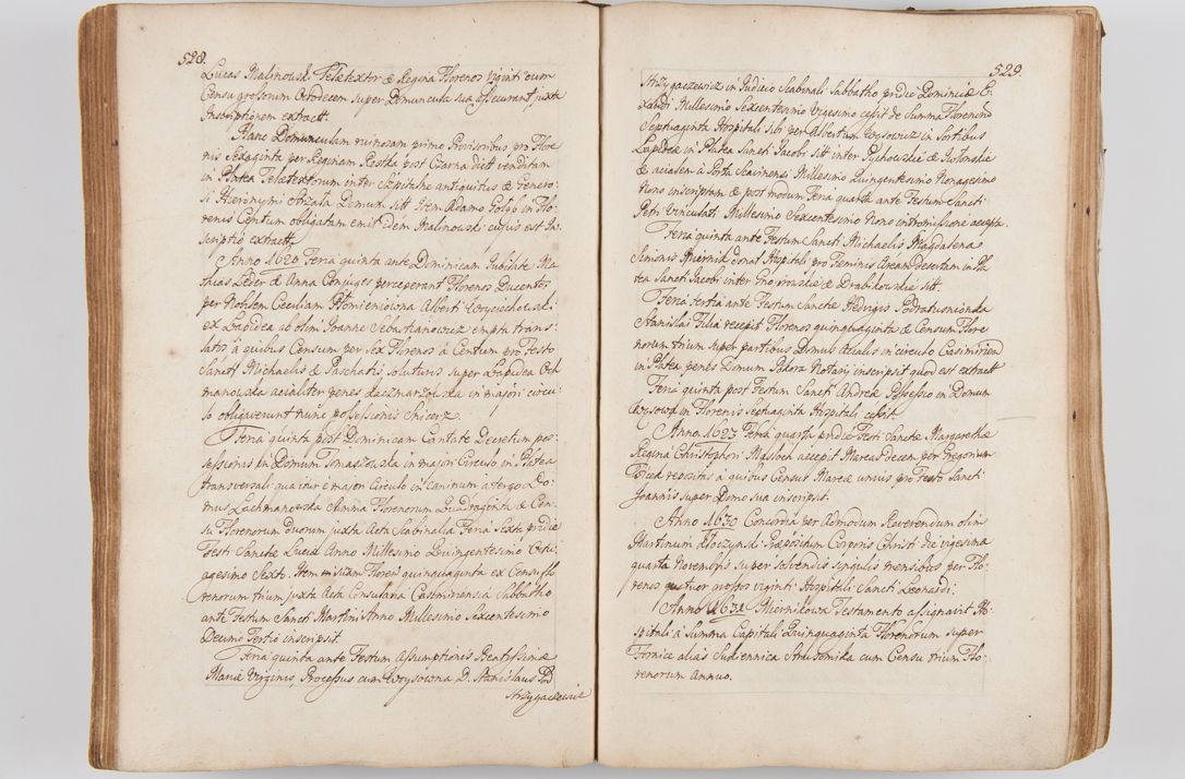 Zdjęcie nr 300 dla obiektu archiwalnego: Acta visitationis ecclesiarum parachialium tum capellarum - oratorium, hospitalium, confraternitatum ac aliorum piorum locorum intra et extra civitatem Cracoviensem consistentium, vigore litterarum specialis commissionis Cel. Principis et. R.D. Andrea Stanislai Kostka in Załuskie Załuski episcopi Cracoviensis ducis Severiensis, per Hyacinthum Łopacki canonicum et archipraesbyterum Cracoviensem, canonicum et archipraesbyterum Cracoviensem, canonicum Sandomieriensem, visitatorem a.D. 1748 et sequentii conscripta