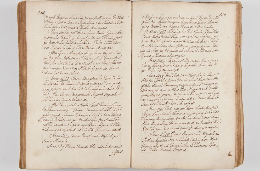 Zdjęcie nr 295 dla obiektu archiwalnego: Acta visitationis ecclesiarum parachialium tum capellarum - oratorium, hospitalium, confraternitatum ac aliorum piorum locorum intra et extra civitatem Cracoviensem consistentium, vigore litterarum specialis commissionis Cel. Principis et. R.D. Andrea Stanislai Kostka in Załuskie Załuski episcopi Cracoviensis ducis Severiensis, per Hyacinthum Łopacki canonicum et archipraesbyterum Cracoviensem, canonicum et archipraesbyterum Cracoviensem, canonicum Sandomieriensem, visitatorem a.D. 1748 et sequentii conscripta