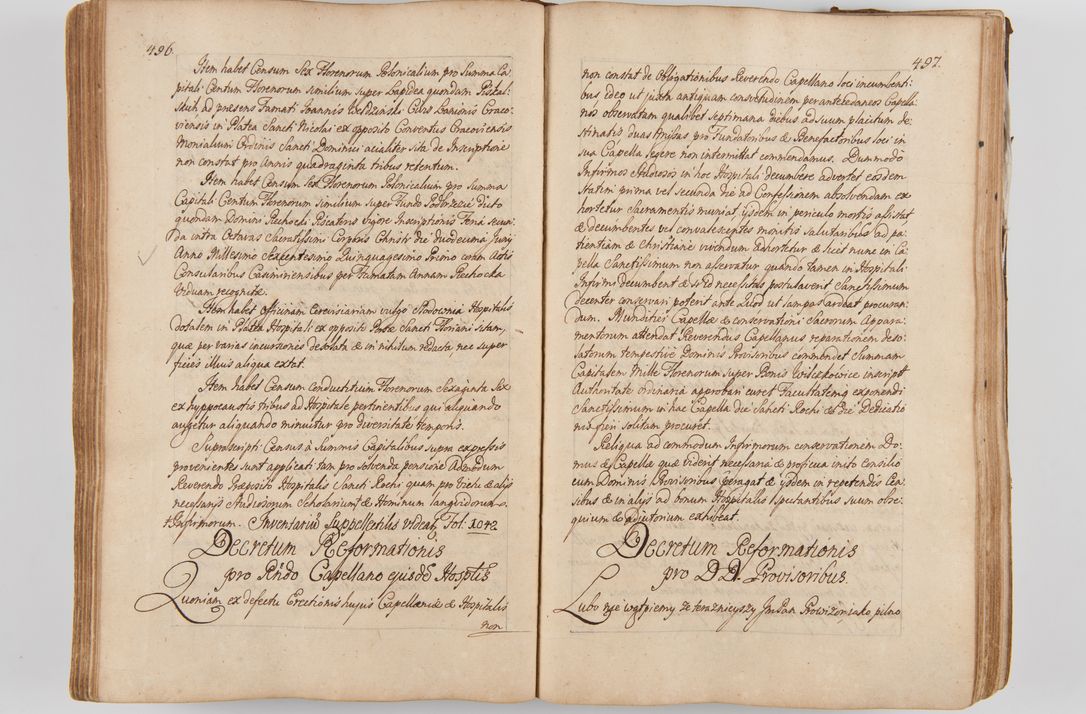 Zdjęcie nr 284 dla obiektu archiwalnego: Acta visitationis ecclesiarum parachialium tum capellarum - oratorium, hospitalium, confraternitatum ac aliorum piorum locorum intra et extra civitatem Cracoviensem consistentium, vigore litterarum specialis commissionis Cel. Principis et. R.D. Andrea Stanislai Kostka in Załuskie Załuski episcopi Cracoviensis ducis Severiensis, per Hyacinthum Łopacki canonicum et archipraesbyterum Cracoviensem, canonicum et archipraesbyterum Cracoviensem, canonicum Sandomieriensem, visitatorem a.D. 1748 et sequentii conscripta