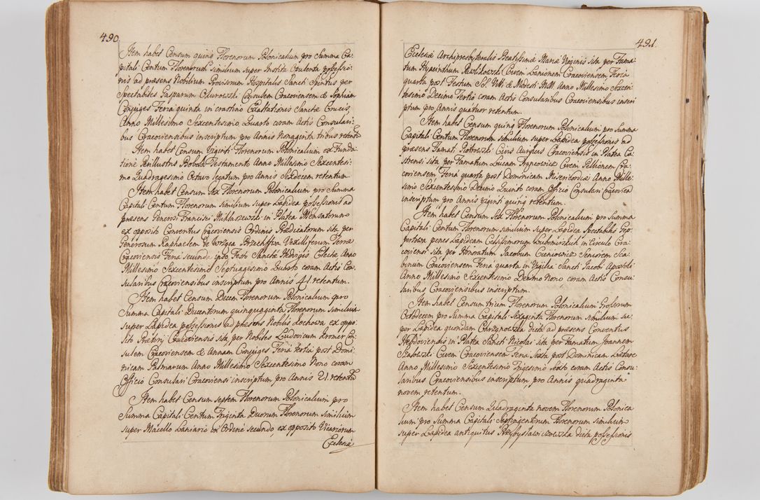 Zdjęcie nr 281 dla obiektu archiwalnego: Acta visitationis ecclesiarum parachialium tum capellarum - oratorium, hospitalium, confraternitatum ac aliorum piorum locorum intra et extra civitatem Cracoviensem consistentium, vigore litterarum specialis commissionis Cel. Principis et. R.D. Andrea Stanislai Kostka in Załuskie Załuski episcopi Cracoviensis ducis Severiensis, per Hyacinthum Łopacki canonicum et archipraesbyterum Cracoviensem, canonicum et archipraesbyterum Cracoviensem, canonicum Sandomieriensem, visitatorem a.D. 1748 et sequentii conscripta
