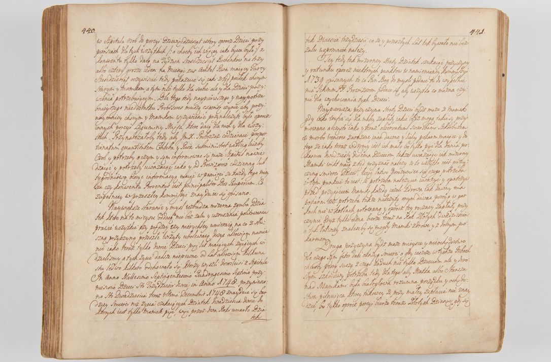 Zdjęcie nr 250 dla obiektu archiwalnego: Acta visitationis ecclesiarum parachialium tum capellarum - oratorium, hospitalium, confraternitatum ac aliorum piorum locorum intra et extra civitatem Cracoviensem consistentium, vigore litterarum specialis commissionis Cel. Principis et. R.D. Andrea Stanislai Kostka in Załuskie Załuski episcopi Cracoviensis ducis Severiensis, per Hyacinthum Łopacki canonicum et archipraesbyterum Cracoviensem, canonicum et archipraesbyterum Cracoviensem, canonicum Sandomieriensem, visitatorem a.D. 1748 et sequentii conscripta