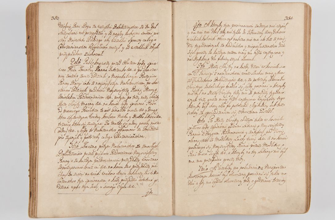 Zdjęcie nr 203 dla obiektu archiwalnego: Acta visitationis ecclesiarum parachialium tum capellarum - oratorium, hospitalium, confraternitatum ac aliorum piorum locorum intra et extra civitatem Cracoviensem consistentium, vigore litterarum specialis commissionis Cel. Principis et. R.D. Andrea Stanislai Kostka in Załuskie Załuski episcopi Cracoviensis ducis Severiensis, per Hyacinthum Łopacki canonicum et archipraesbyterum Cracoviensem, canonicum et archipraesbyterum Cracoviensem, canonicum Sandomieriensem, visitatorem a.D. 1748 et sequentii conscripta