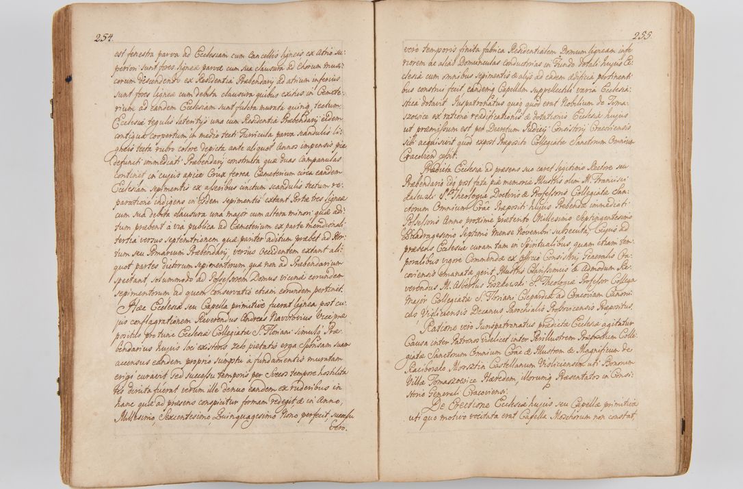 Zdjęcie nr 152 dla obiektu archiwalnego: Acta visitationis ecclesiarum parachialium tum capellarum - oratorium, hospitalium, confraternitatum ac aliorum piorum locorum intra et extra civitatem Cracoviensem consistentium, vigore litterarum specialis commissionis Cel. Principis et. R.D. Andrea Stanislai Kostka in Załuskie Załuski episcopi Cracoviensis ducis Severiensis, per Hyacinthum Łopacki canonicum et archipraesbyterum Cracoviensem, canonicum et archipraesbyterum Cracoviensem, canonicum Sandomieriensem, visitatorem a.D. 1748 et sequentii conscripta