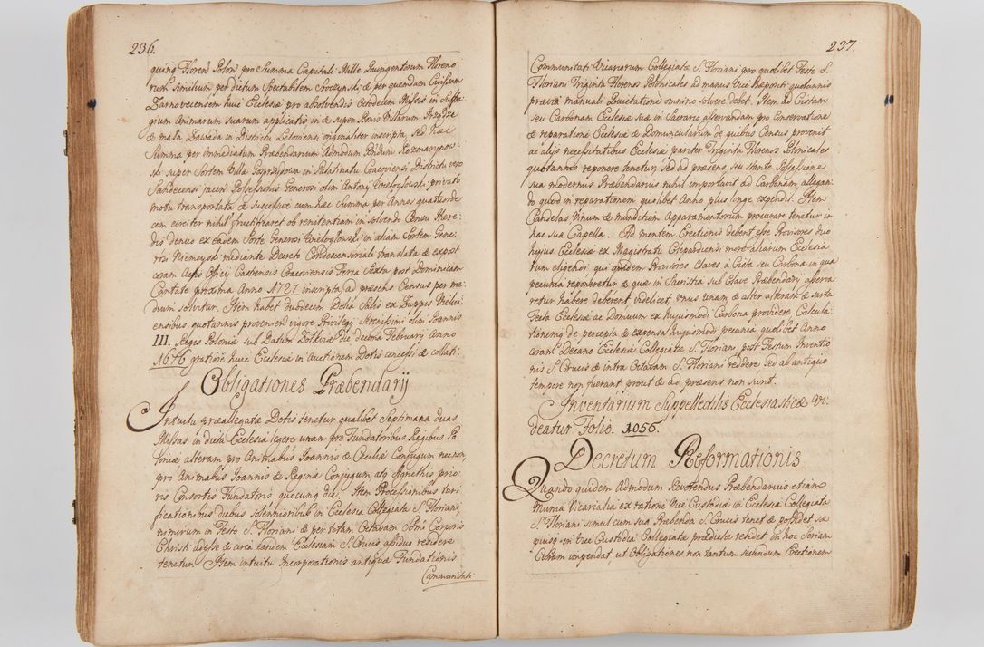 Zdjęcie nr 142 dla obiektu archiwalnego: Acta visitationis ecclesiarum parachialium tum capellarum - oratorium, hospitalium, confraternitatum ac aliorum piorum locorum intra et extra civitatem Cracoviensem consistentium, vigore litterarum specialis commissionis Cel. Principis et. R.D. Andrea Stanislai Kostka in Załuskie Załuski episcopi Cracoviensis ducis Severiensis, per Hyacinthum Łopacki canonicum et archipraesbyterum Cracoviensem, canonicum et archipraesbyterum Cracoviensem, canonicum Sandomieriensem, visitatorem a.D. 1748 et sequentii conscripta
