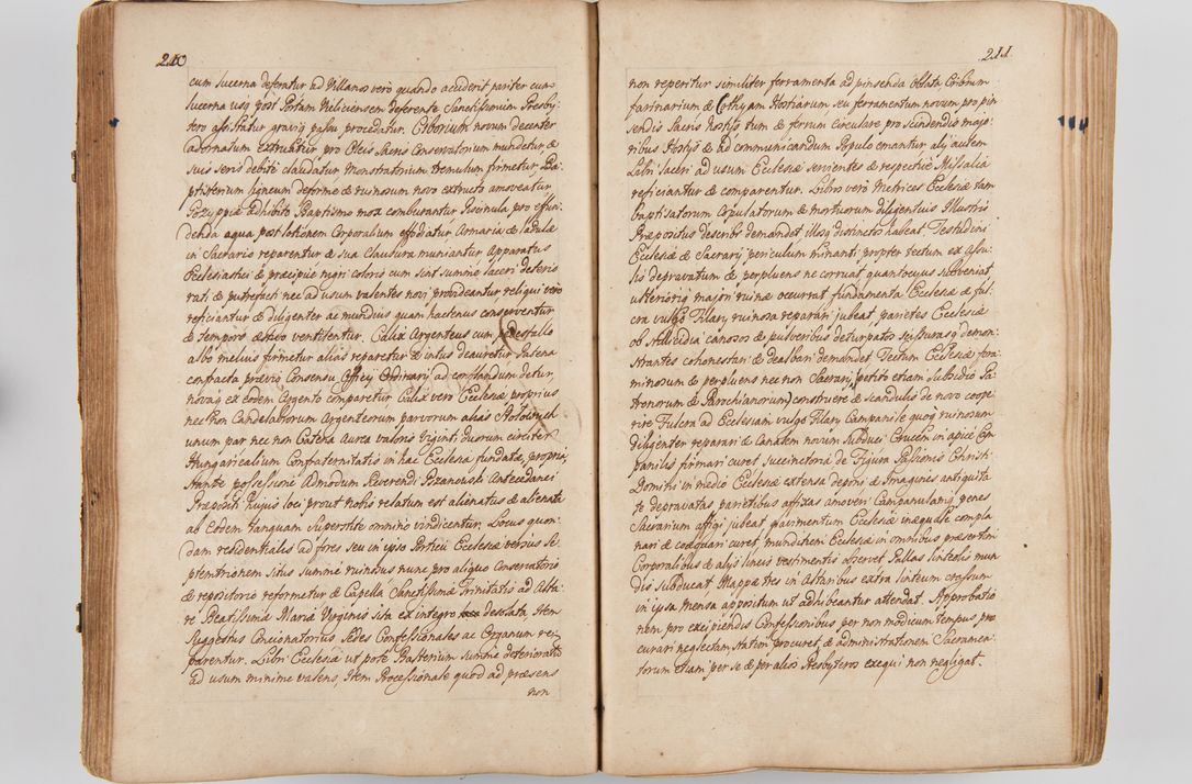 Zdjęcie nr 128 dla obiektu archiwalnego: Acta visitationis ecclesiarum parachialium tum capellarum - oratorium, hospitalium, confraternitatum ac aliorum piorum locorum intra et extra civitatem Cracoviensem consistentium, vigore litterarum specialis commissionis Cel. Principis et. R.D. Andrea Stanislai Kostka in Załuskie Załuski episcopi Cracoviensis ducis Severiensis, per Hyacinthum Łopacki canonicum et archipraesbyterum Cracoviensem, canonicum et archipraesbyterum Cracoviensem, canonicum Sandomieriensem, visitatorem a.D. 1748 et sequentii conscripta